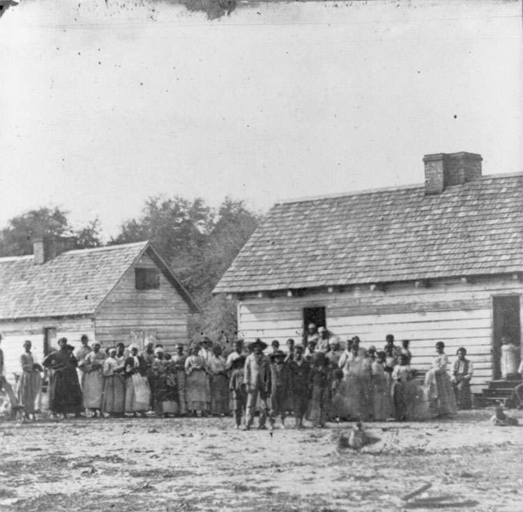 Slaves on a South Carolina plantation, 1862